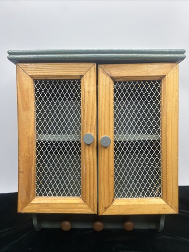 Vtg wood door chicken wire - wood,